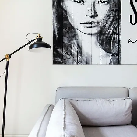 Plum Guide - Inspired Apartament Lizbona